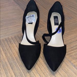Jones New York black sling black heels